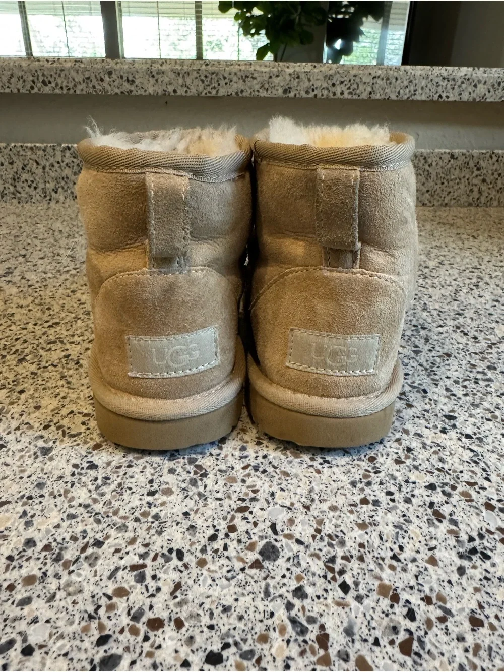 UGG Kids Short Shearling Boot - Chestnut